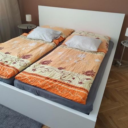 Flat Lesna Brno Apartment Bagian luar foto