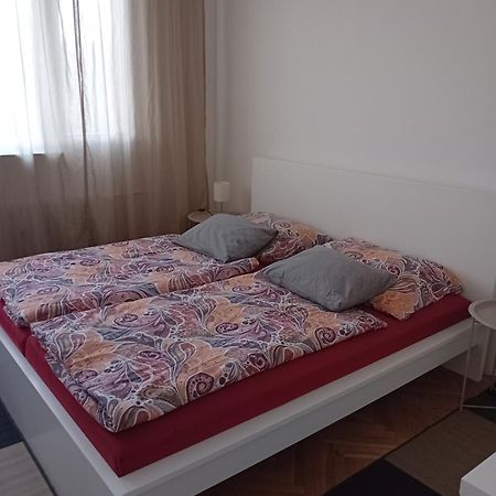 Flat Lesna Brno Apartment Bagian luar foto